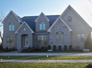 1514 Park West Cir, Munster, IN 46321