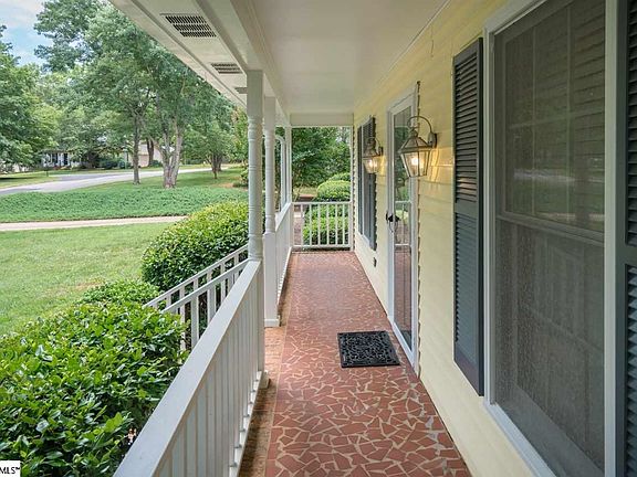 5th image of 101 Westover Pl