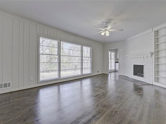 5th image of 1195 Mount Paran Rd NW