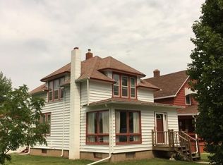 2141 4th Ave W, Hibbing, MN 55746