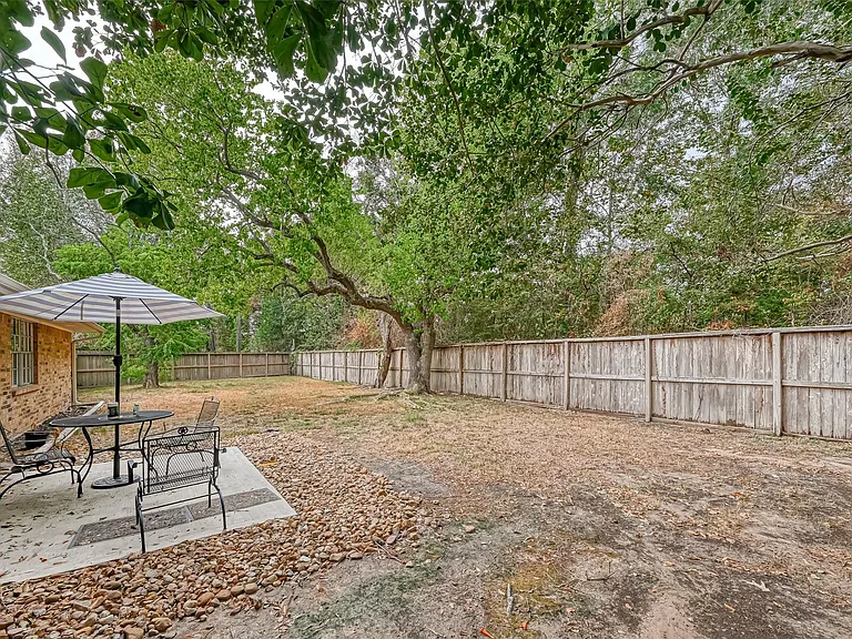 3903 Hermitage Hollow Ln — Photo 42