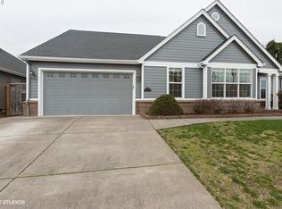 844 River Knoll Way, Springfield, OR 97477