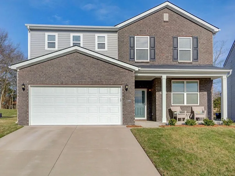 11916 Trottingham Cir — Photo 1