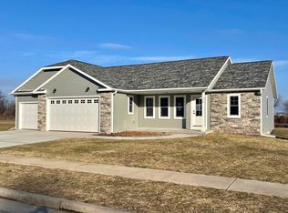 726 Forest Edge, Mazomanie, WI 53560