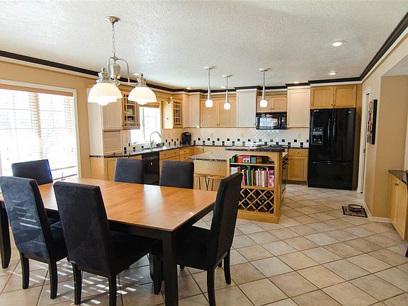 4th image of 1503 Audubon Dr