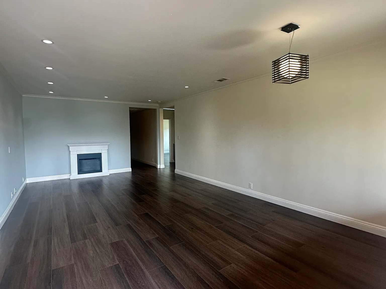 4 bed, 2.5 bath, 2181 sqft, $5,390 — Photo 3