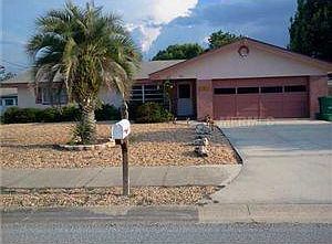 1st image of 760 E Iris Dr