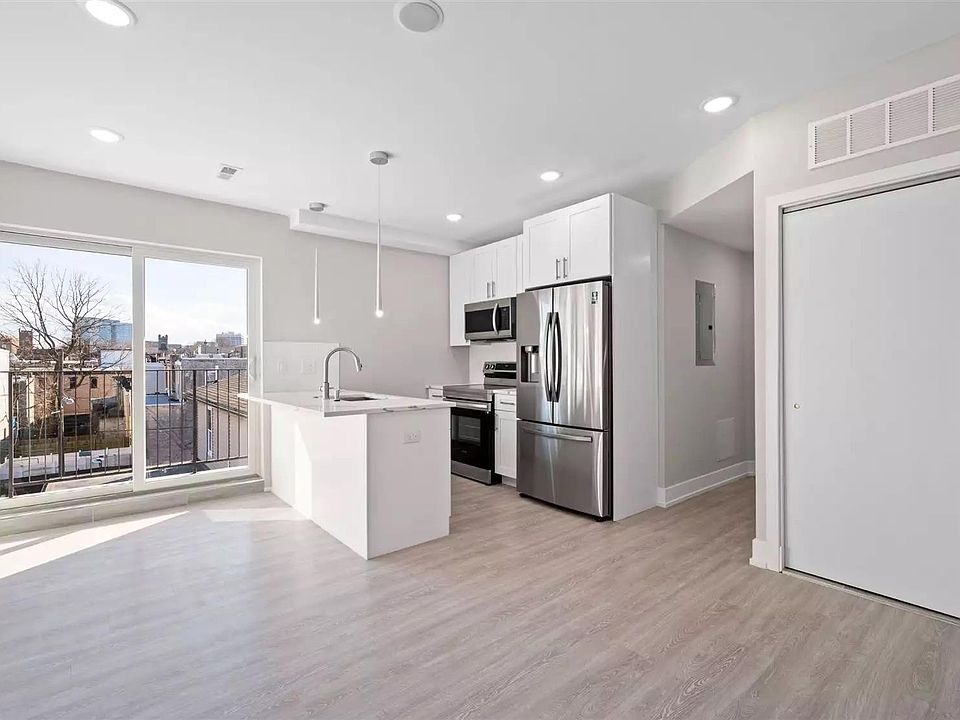 1st image of 649 N 35th St Unit 302