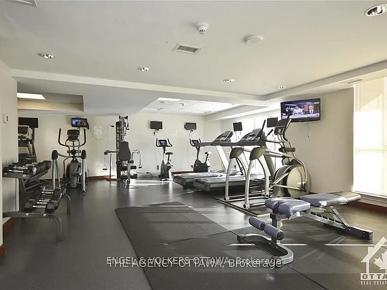 200 Rideau St #904 — Photo 22