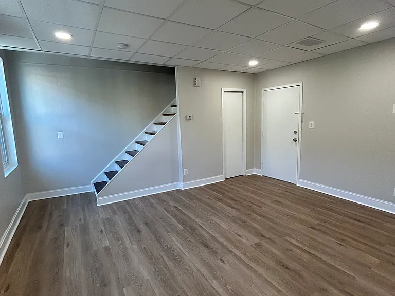 1130 Light St #5 — Photo 5