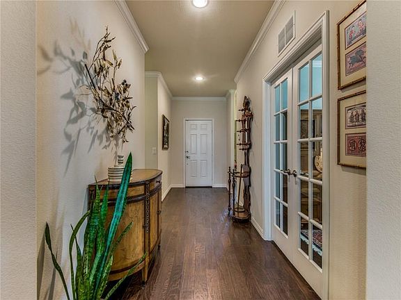 4th image of 6807 Deacon Dr