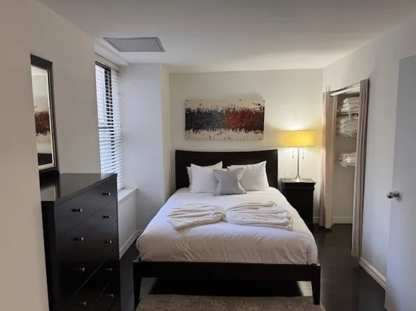 150 West 51st Street image 4 of 6