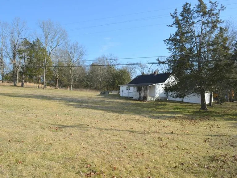 1230 Pleasant Grove Rd — Photo 5