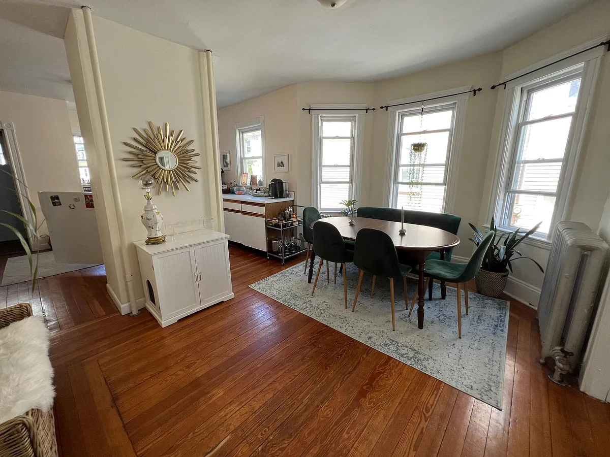 Building Photo - 82 Prichard Ave #1