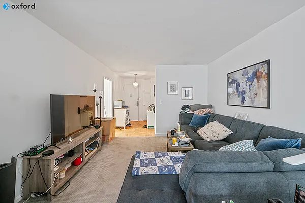 Rented by Oxford Property Group | media 9