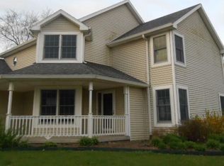102 Sunrise Ln, Lizton, IN 46149