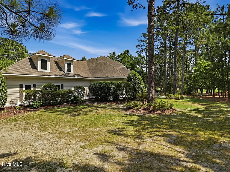 120 Woodenbridge Ln — Photo 43