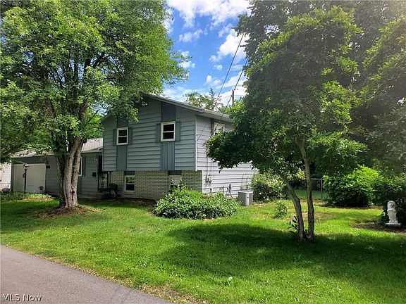 3rd image of 5681 Beech Dr