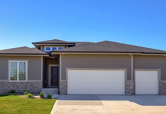 2nd image of 8916 Beery Pl