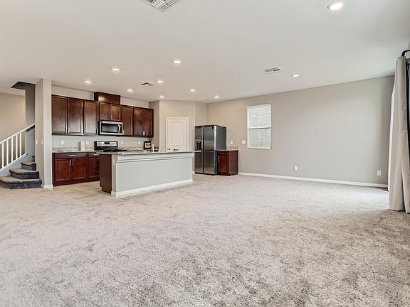 3rd image of 3992 Victoria Agave Ave