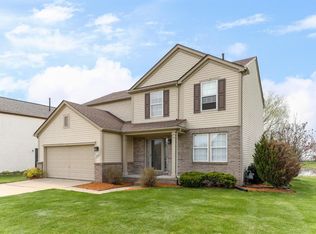 8078 Springwater Dr, Ypsilanti, MI 48197