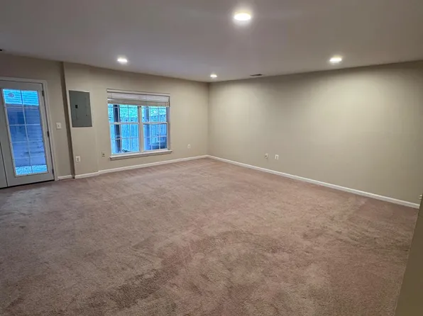15666 Mendoza Ln, Woodbridge, VA 22191