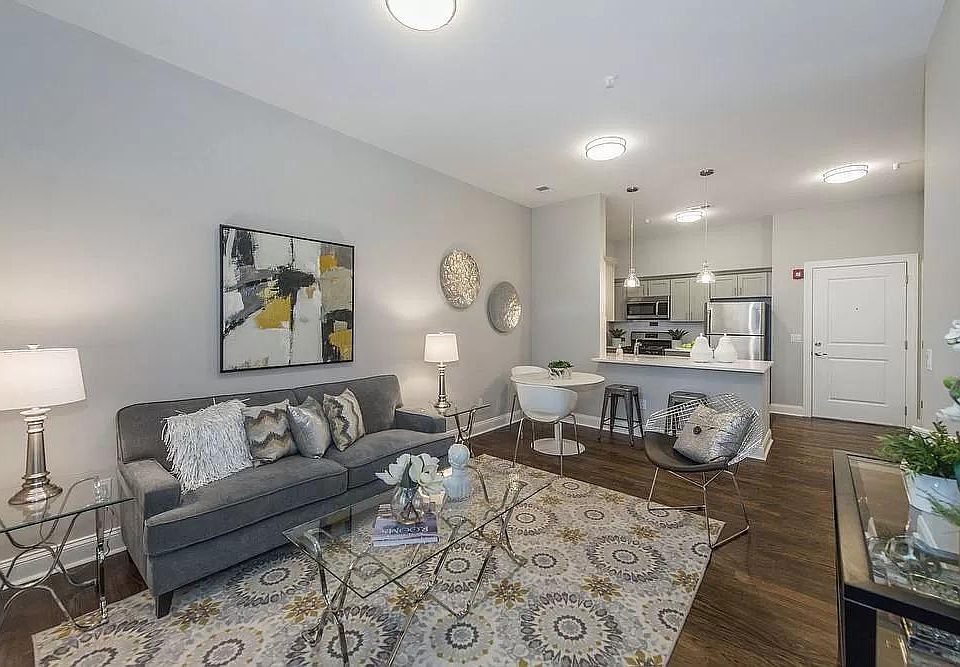1st image of 750 Park Ave