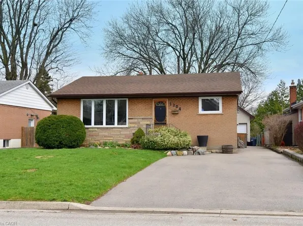 1304 Bunnell Dr, Burlington, ON L7P 2E1