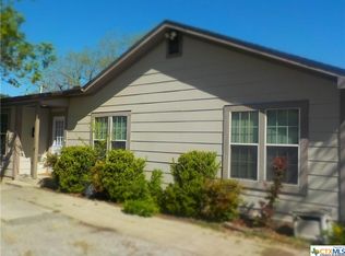 210 Moore St, Seguin, TX 78155