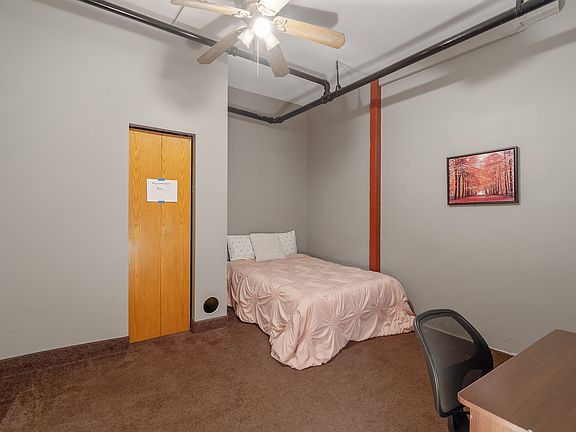 3rd image of 307-13 S Clinton St S #300