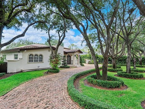 4th image of 6630 SW 72nd Ct #6630