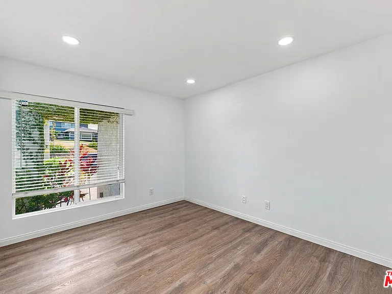 4355 Chaumont Rd — Photo 25