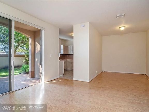 3rd image of 258 Riverwalk Cir