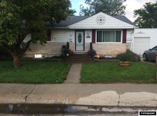 1221 Country Club Rd, Casper, WY 82609