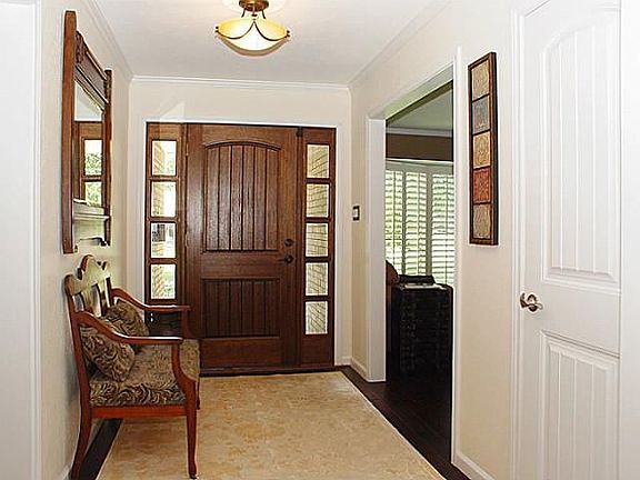 2nd image of 4609 College Park Dr