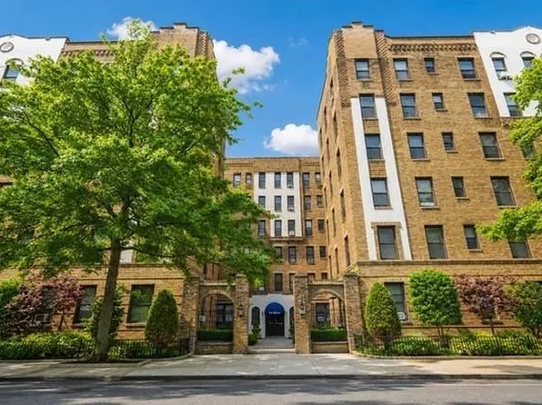 351 Marine Ave #5B, Brooklyn, NY 11209