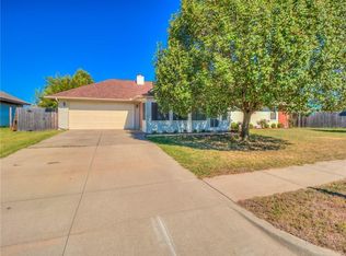 2005 Burgundy Ct, Norman, OK 73071