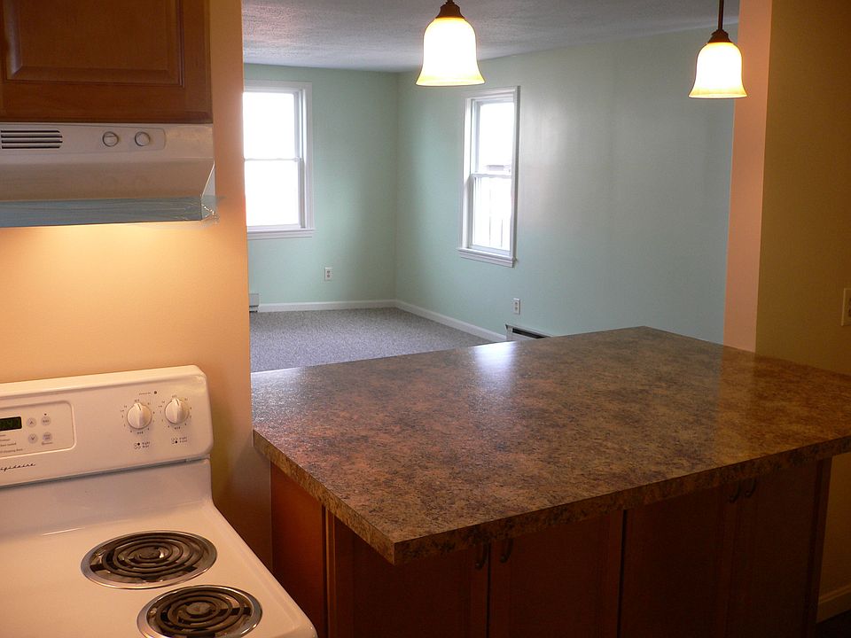 2nd image of 226 Lewis St