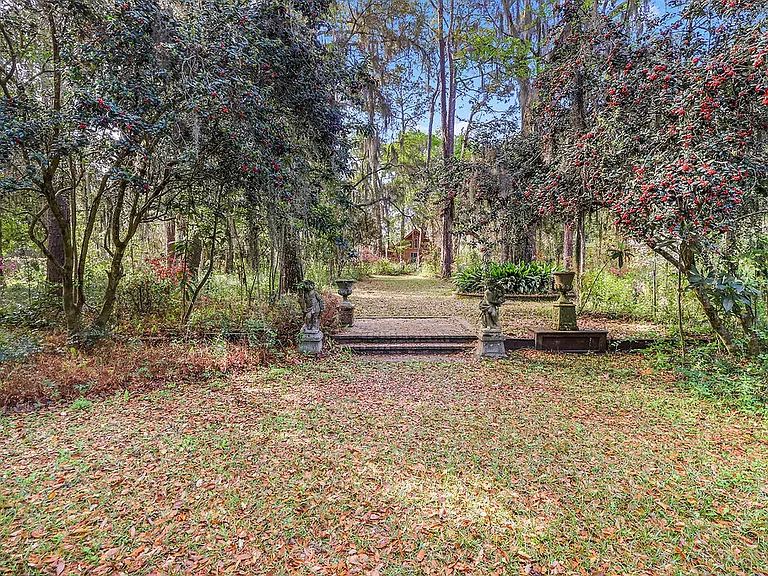 1321 Azalea Ave — Photo 8