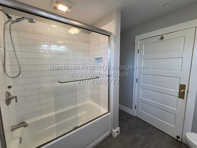 811 Old Adobe Rd — Photo 17