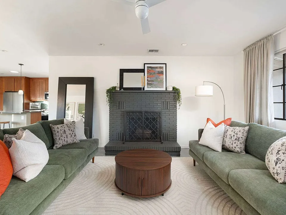6554 E 3rd St #ID1639178P