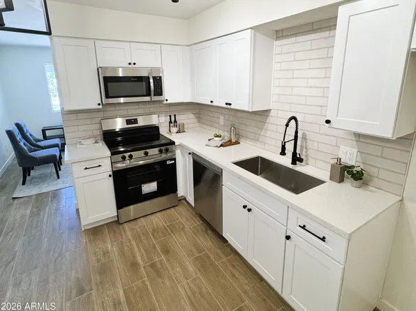 3513 W GALVESTON Street, Chandler, AZ 85226