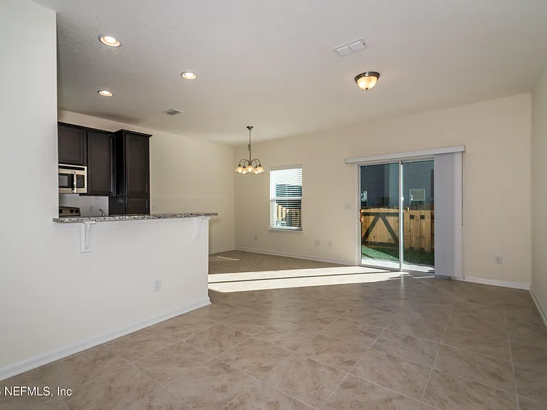 129 Moultrie Village Ln — Photo 3