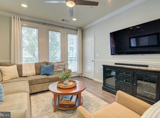 12000 Market St APT 140, Reston, VA