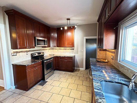 3rd image of 2631 N Humboldt St