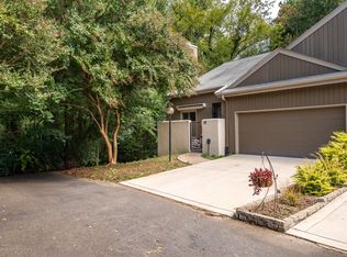 15 Weybridge Pl, Chapel Hill, NC 27517