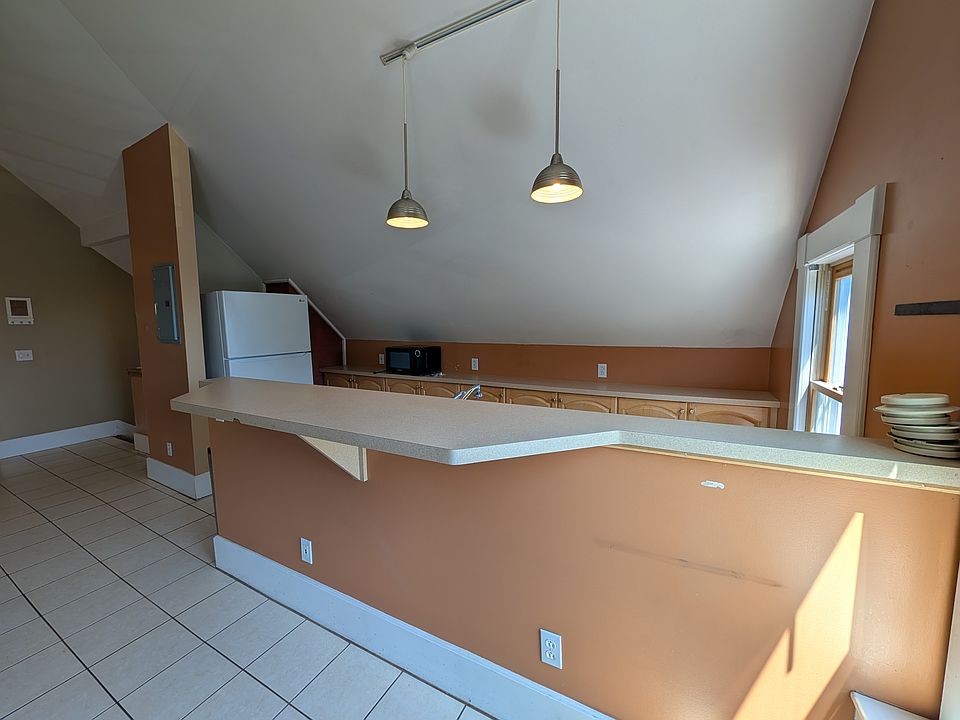 1st image of 66 Oxford St #3