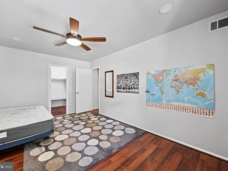 9808 47th Pl #302 — Photo 36
