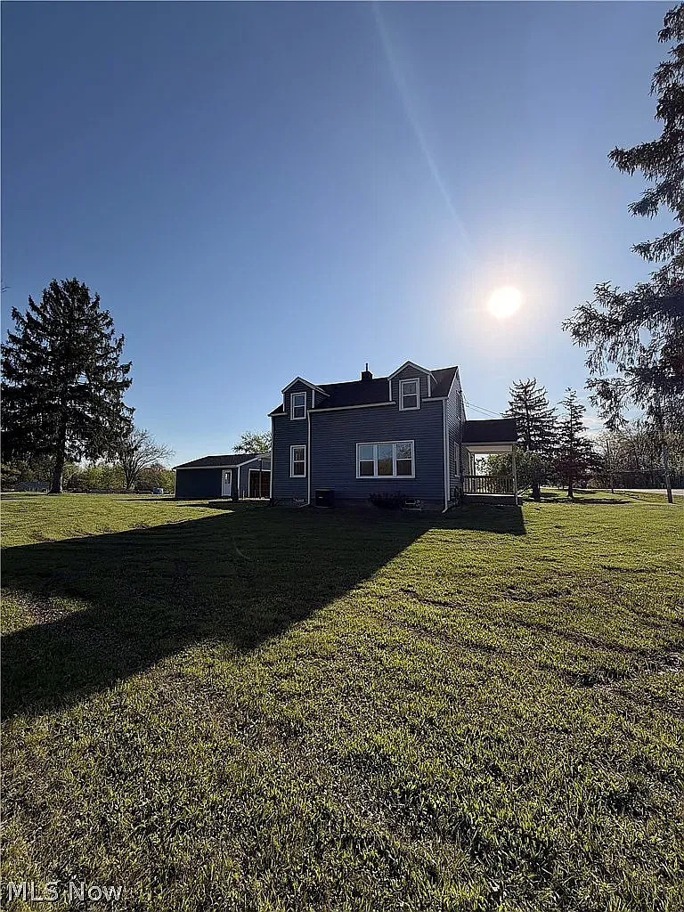 4 bed, 1792 sqft, $2,860 — Photo 2