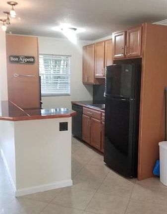 5th image of 619 N K St APT 1
